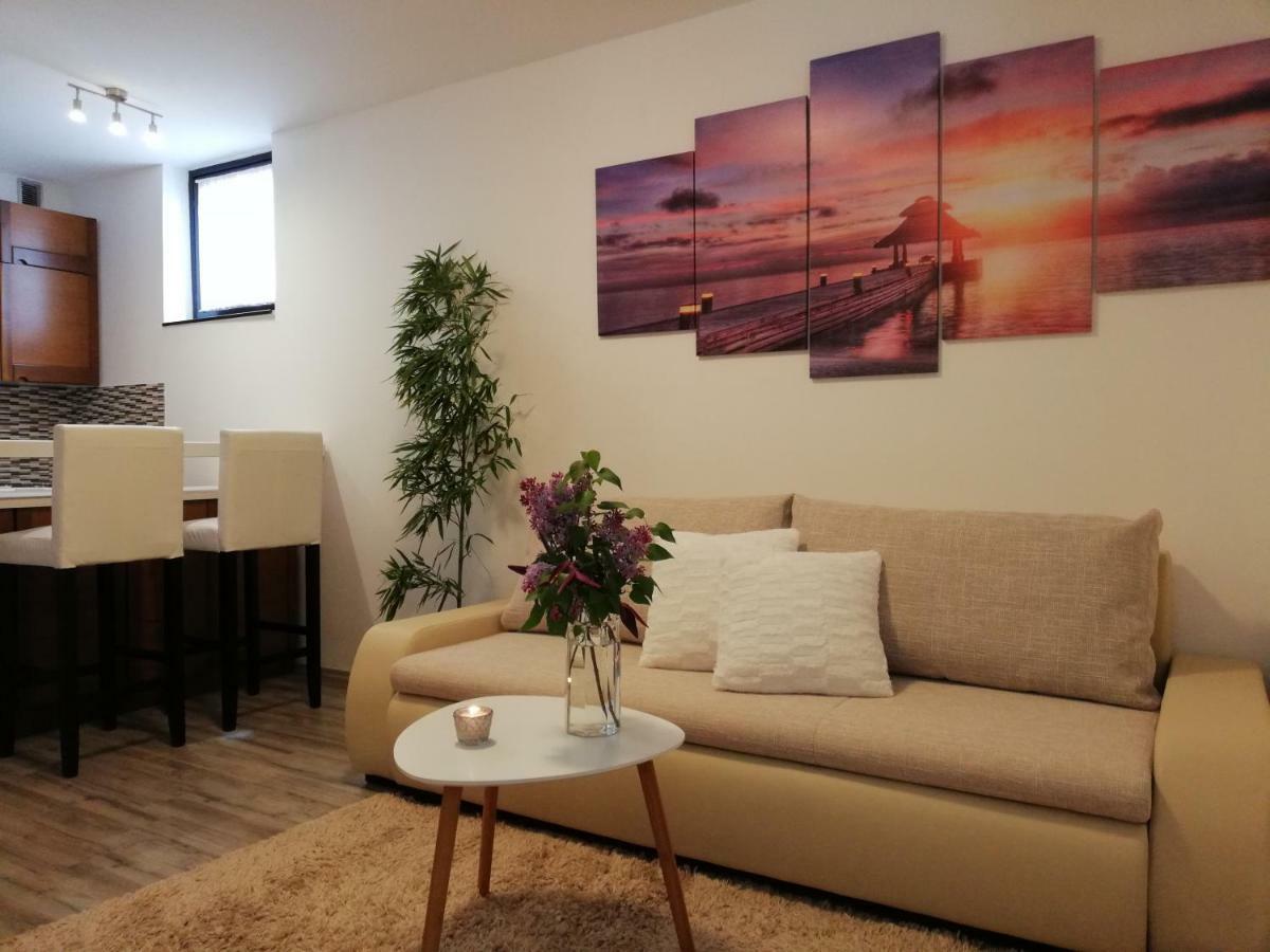Nokturno Apartment, Self Check-In Porec Esterno foto