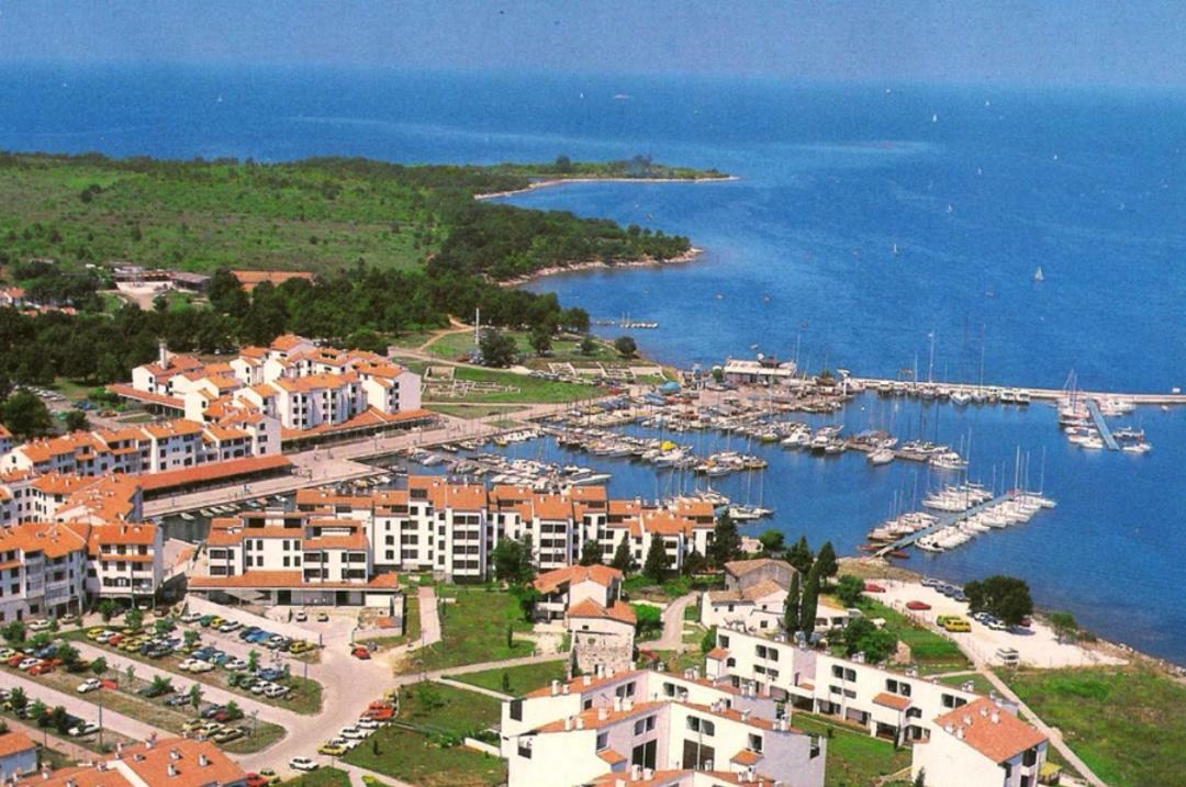 Nokturno Apartment, Self Check-In Porec Esterno foto