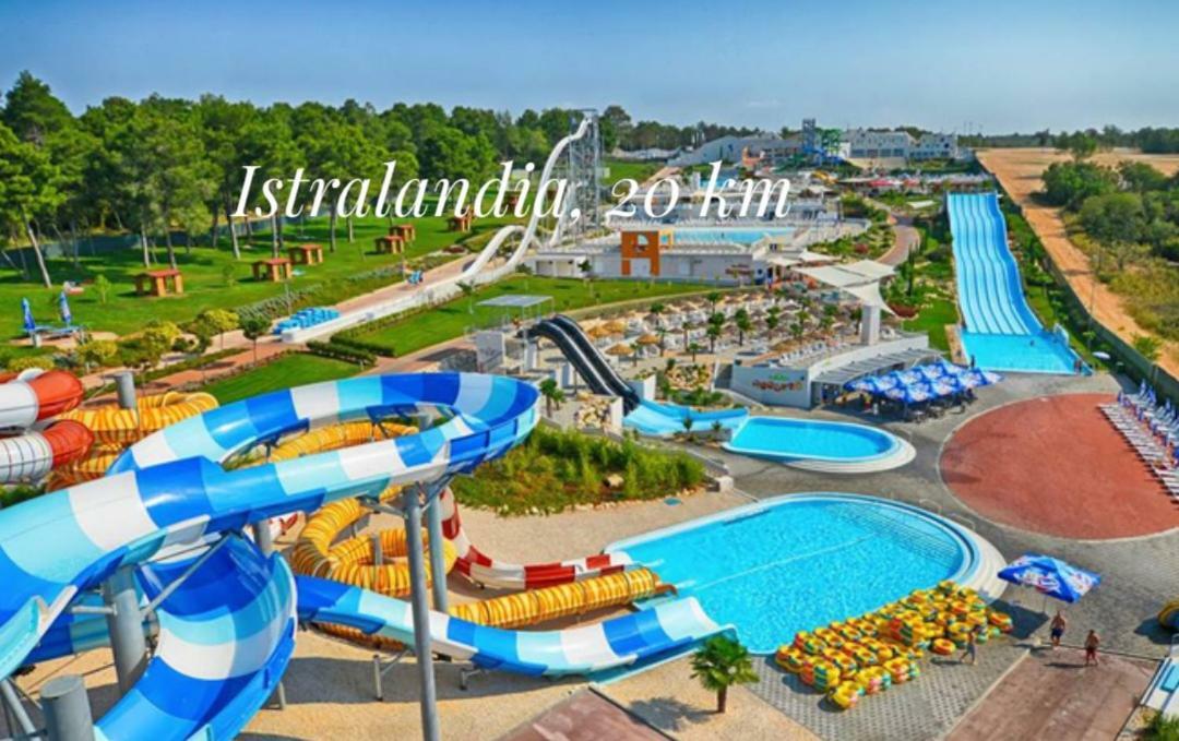Nokturno Apartment, Self Check-In Porec Esterno foto